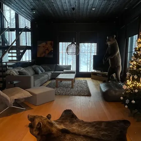 Grand Hideout Levi *